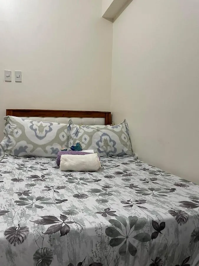 Aparthotel Studio Bunkbed Netflix, 100Mbps Wifi, Pool Access Mandaluyong Philippines